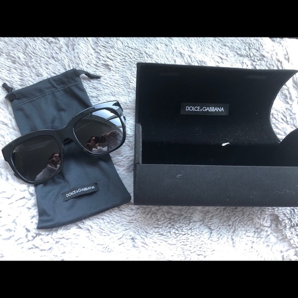 Dolce & Gabbana sunglasses - Picture 1 of 2